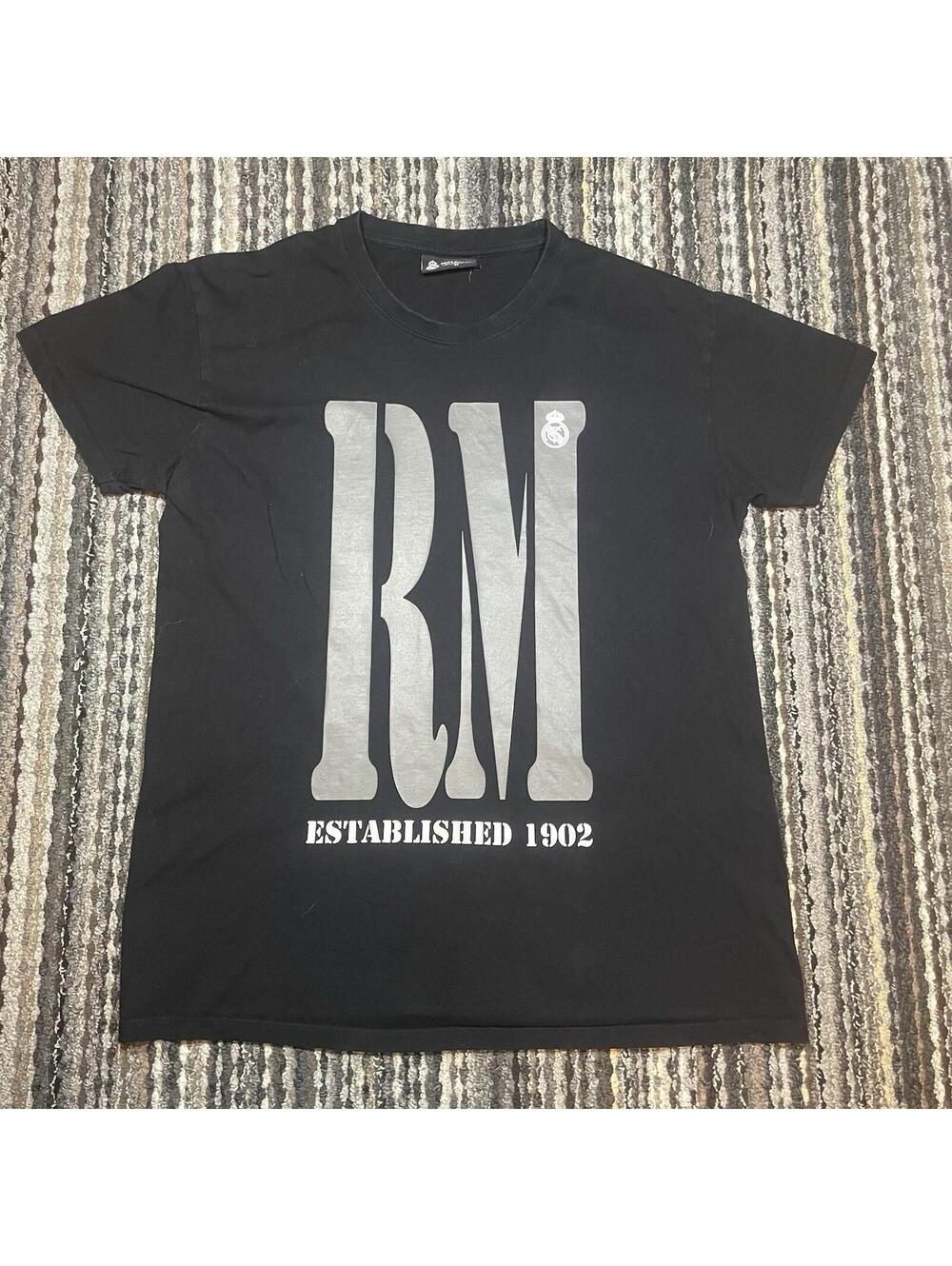 Real Madrid CF "RM" T-Shirt Mens M Black Graphic Soccer Logo Print Short Sleeve